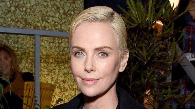 Charlize Theron Wore This Controversial Shoe on the Red Carpet - flipboard.com - Los Angeles