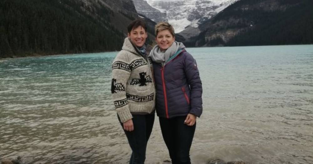 Mum to marry Canadian online lover who proposed days after meeting her in person - www.dailyrecord.co.uk