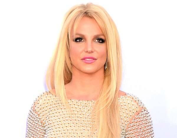 Britney Spears Is Spotted Wearing a Medical Boot During Rare Public Outing - www.eonline.com - Los Angeles