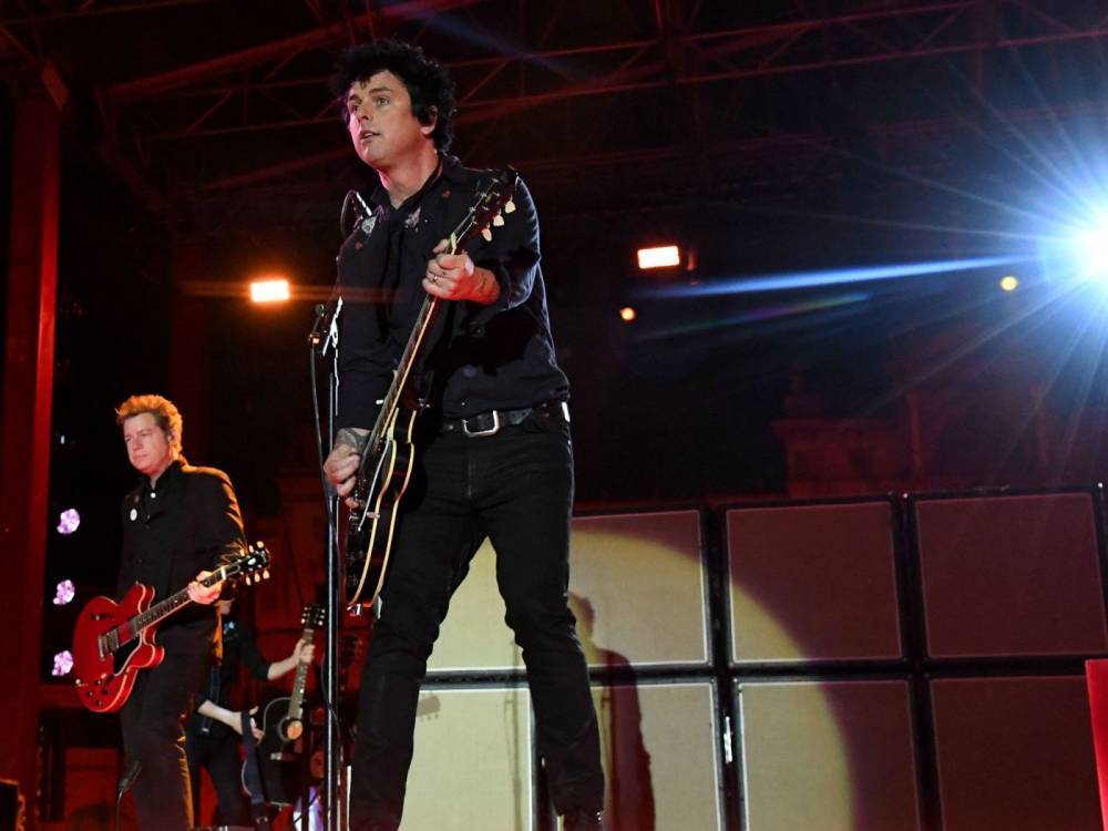 Green Day’s Billie Joe Armstrong teases crowd-pleasing Hella Mega Tour setlist, promising “all the favourites” - www.nme.com