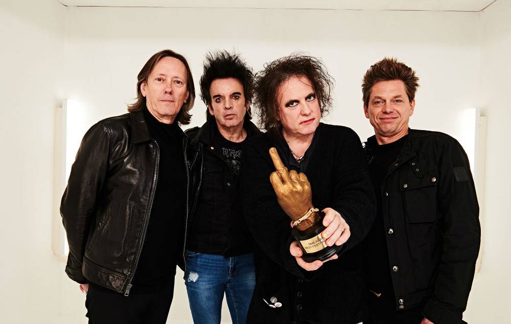 The Cure’s Robert Smith on their “two new albums and an hour of noise” - www.nme.com