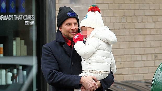 Bradley Cooper Bundles Up With Daughter Lea, 2, On Lunch Date In New York – See Pics - hollywoodlife.com - New York - county Coffee