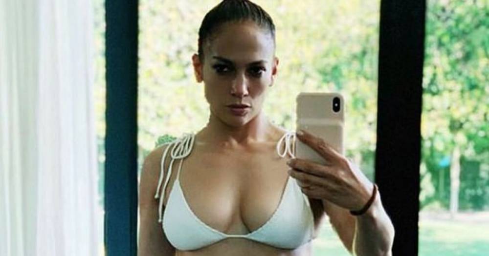 Jennifer Lopez, 50, shows off amazing toned body in bikini selfie - www.ok.co.uk