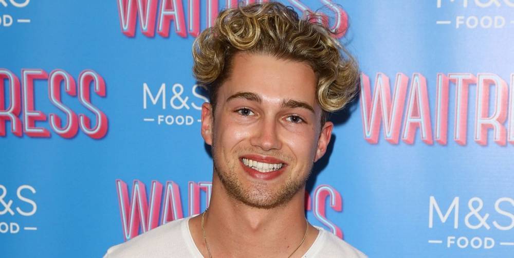 Strictly Come Dancing's AJ Pritchard shares bathtime pictures with his girlfriend Abbie Quinnen - www.digitalspy.com
