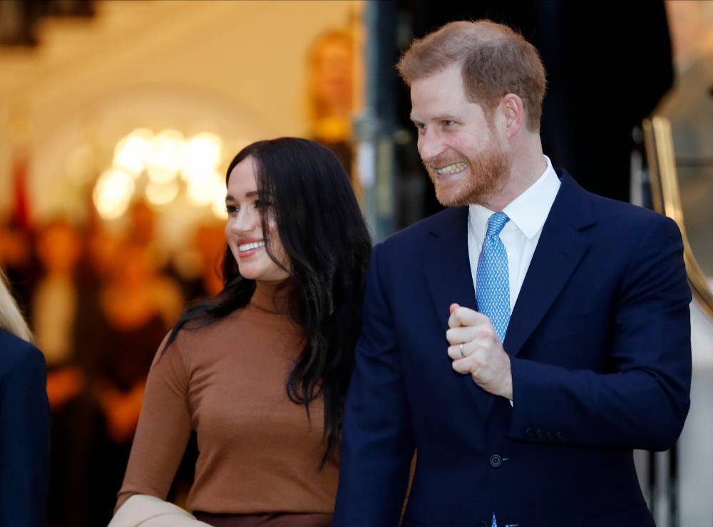 Meghan Markle and Prince Harry spotted in rare public outing while returning to Canada - flipboard.com - USA - Canada