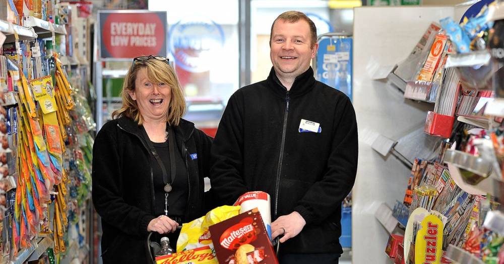 Dumbarton shoppers given the chance to win trolley dash around High Street store - www.dailyrecord.co.uk - London