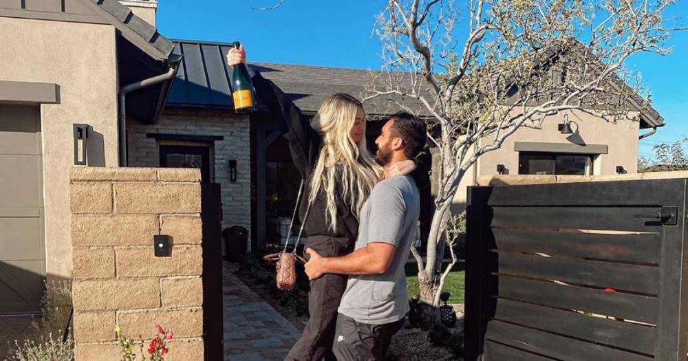 Former Bachelor in Paradise Star Corinne Olympios Moves in with Boyfriend Vincent Fratantoni - flipboard.com