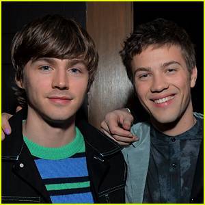 Locke &amp; Key's Connor Jessup Posts Valentine's Selfie with 13 Reasons Why's Miles Heizer, Says 'I Love You' - flipboard.com
