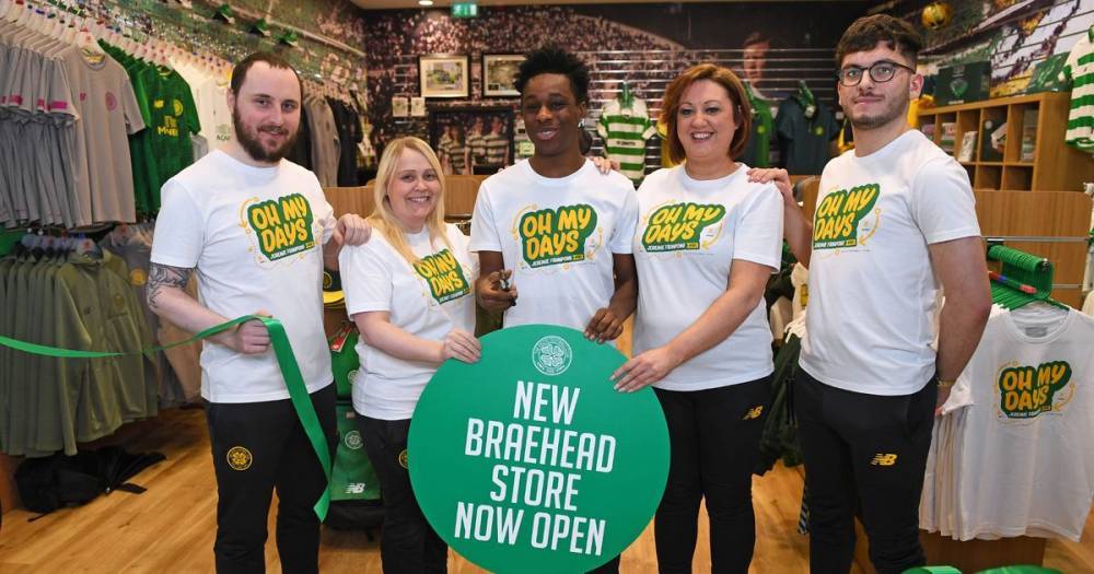 Jeremie Frimpong pictured in Celtic 'oh my days' t-shirt as he opens new club store - www.dailyrecord.co.uk