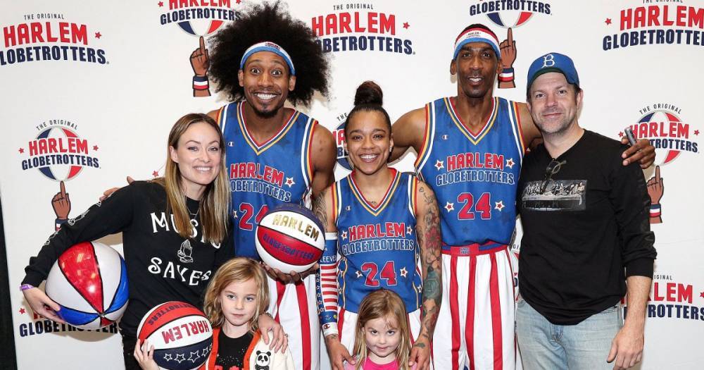 That Time Jason Sudeikis, Olivia Wilde Played in a Harlem Globetrotters Game They Attended With Their Kids: Pics! - www.usmagazine.com - Los Angeles