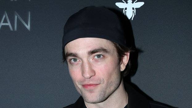 People Keep Telling Robert Pattinson That He Smells Like Crayons - flipboard.com