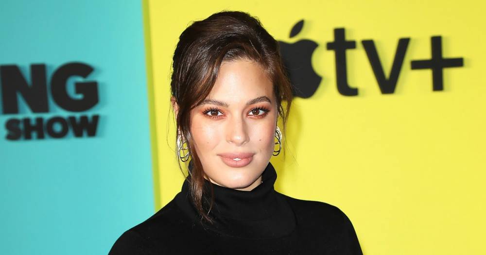 Ashley Graham Shows Off Her Stretch Marks 1 Month After Giving Birth: ‘Same Me, Few New Stories’ - www.usmagazine.com