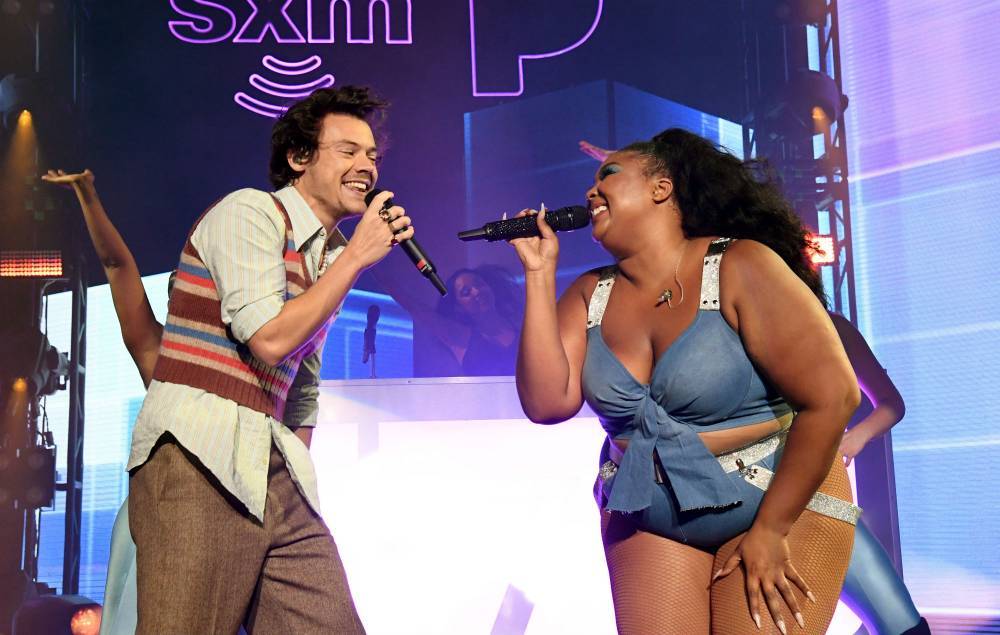 Watch Lizzo play the flute during her cover of Harry Styles’ ‘Adore You’ - www.nme.com