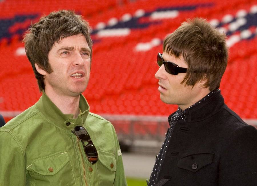 Oasis reunion? Noel and Liam Gallagher reportedly patching things up - evoke.ie