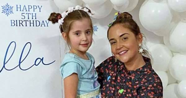 Jacqueline Jossa throws incredible Frozen-themed birthday bash for daughter Ella's fifth birthday - www.msn.com