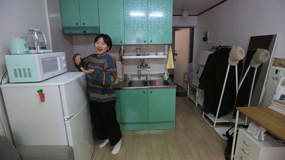 'Parasite' shines light on South Korean basement dwellers - abcnews.go.com - South Korea - North Korea - city Seoul, South Korea