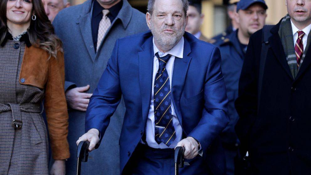 Jury begins deliberating in Harvey Weinstein's rape trial - abcnews.go.com - New York - county Harvey