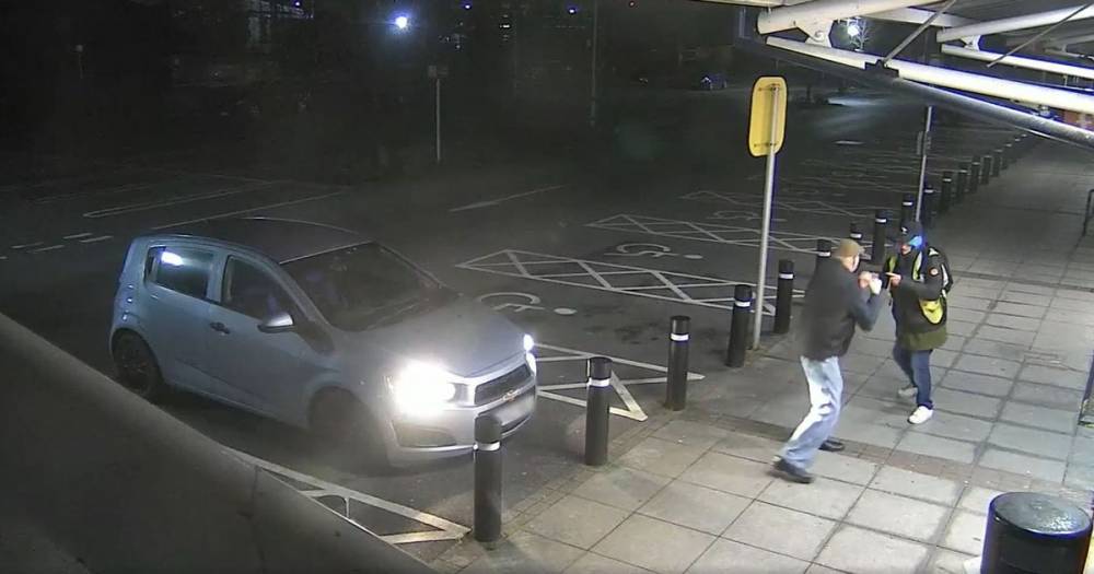 Plucky pensioner, 77, bravely fights off bungling mugger as ATM brawl caught on CCTV - www.dailyrecord.co.uk