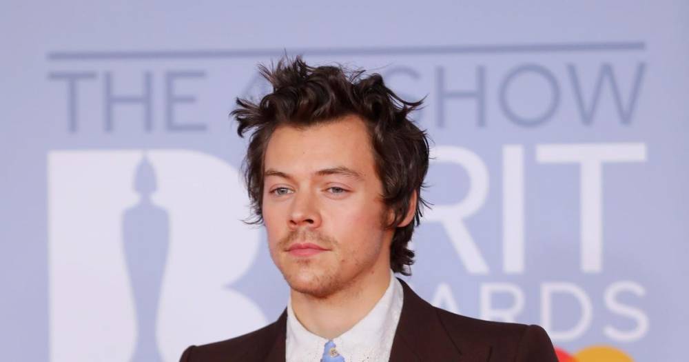 Harry Styles robbed at knifepoint in London: Report - www.wonderwall.com - London