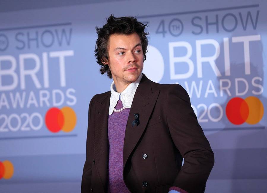 Harry Styles pays tribute to ex Caroline Flack on BRITS red carpet - evoke.ie