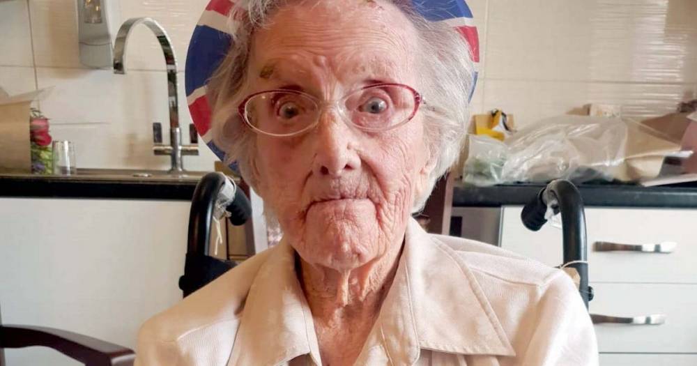 Britain's oldest person Hilda Clulow dies aged 111 - www.manchestereveningnews.co.uk - Britain