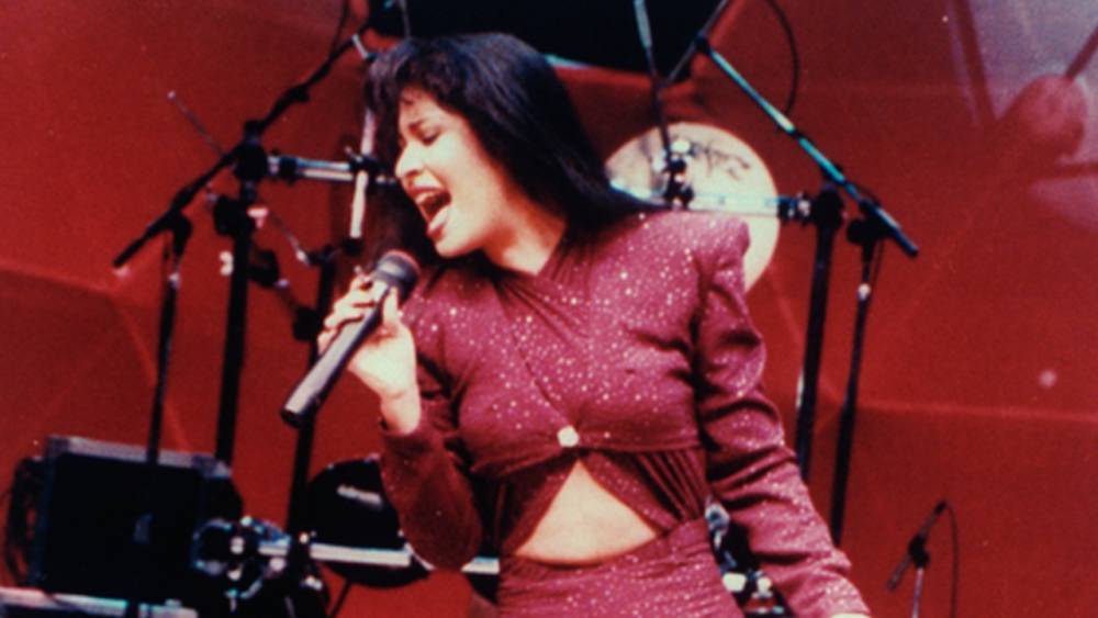 Selena Quintanilla Tribute Concert to Feature Performances from Pitbull, Becky G and More - www.etonline.com - USA - Texas - city San Antonio, state Texas