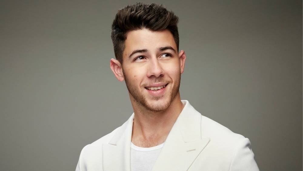 'The Voice' Sneak Peek: Nick Jonas Brings a New Coaching Strategy to Season 18 (Exclusive) - www.etonline.com