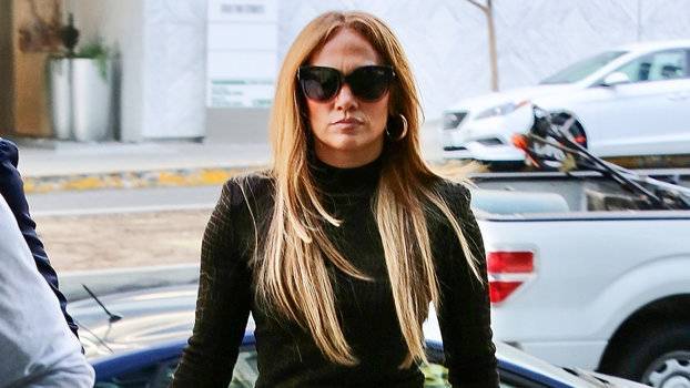Jennifer Lopez Found a Way to Make a Super-Mini Dress Office-Ready - flipboard.com
