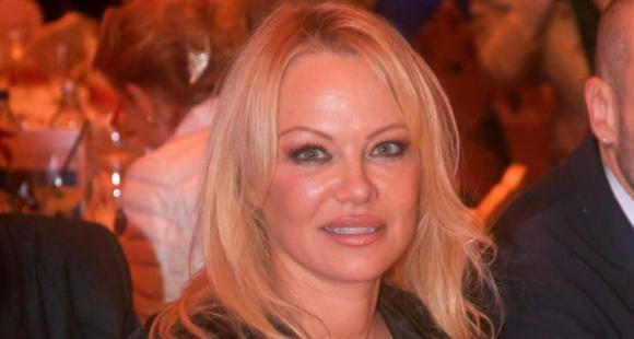 Pamela Anderson &amp; Jon Peters split in 12 days; Baywatch star wants 'time apart to reevaluate' - www.pinkvilla.com - Malibu