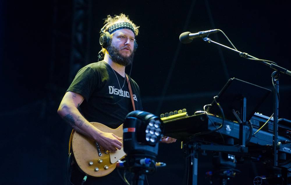 Watch Bon Iver cover Bob Dylan’s ‘The Times They Are A-Changin’ at Bernie Sanders rally - www.nme.com - state Iowa - county Russell - parish Vernon