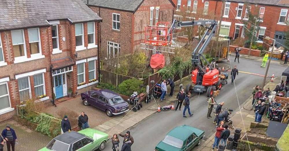 Street in Heaton Moor transforms into TV set for Russell T Davies drama - www.manchestereveningnews.co.uk
