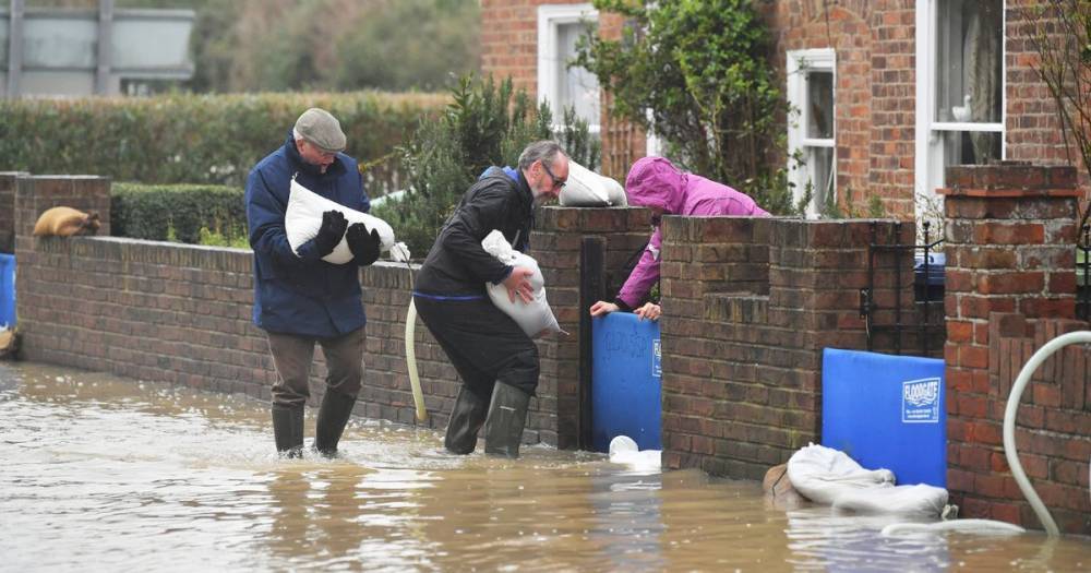 Six severe flood warnings as a month's worth of rain set to fall in 24 hours in parts of north west England and north Wales - www.manchestereveningnews.co.uk - Britain - Scotland