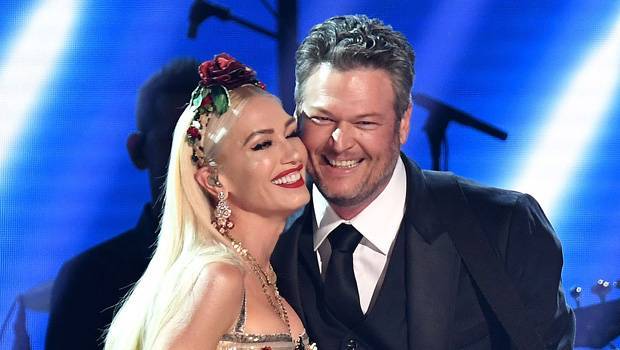 Blake Shelton Gwen Stefani Hug After They Surprise Crowd At Her Vegas Show With Duet — Watch - hollywoodlife.com - Las Vegas