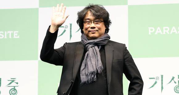 Parasite director Bong Joon Ho REVEALED that Martin Scorsese is anxious to see his next film - www.pinkvilla.com - Hollywood - South Korea