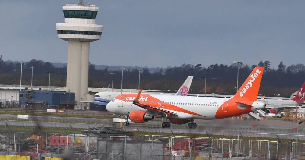 Flight from Alicante to Manchester diverts to London Gatwick to eject disruptive passenger - www.manchestereveningnews.co.uk - Manchester