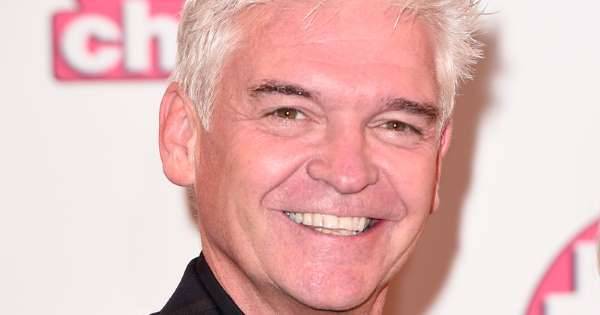 Phillip Schofield enjoys family getaway with wife and daughters in Paris - see photos - www.msn.com - Paris