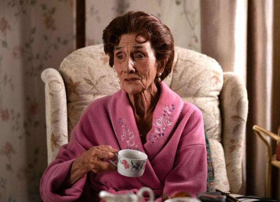 EastEnders actress June Brown QUITS role of Dot Cotton after 35 years - evoke.ie - Ireland