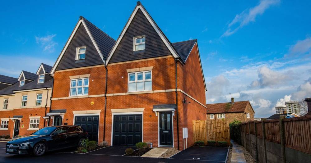 How these stunning Cheshire townhouses can offer families lower living costs and quality time together - www.manchestereveningnews.co.uk - Manchester