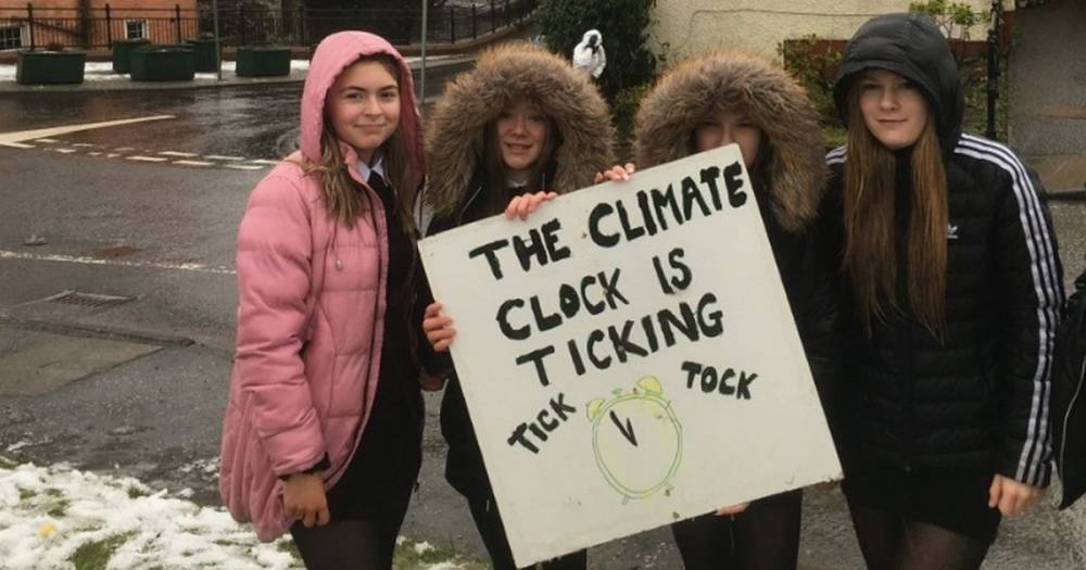 Strathaven school pupils join Climate Action Strathaven for climate strike - www.dailyrecord.co.uk