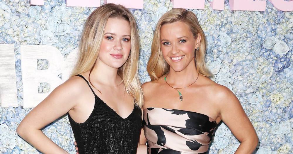 Reese Witherspoon Stole a Tie-Dye Hoodie From Her Daughter Ava Phillippe’s Closet - www.usmagazine.com - Tennessee
