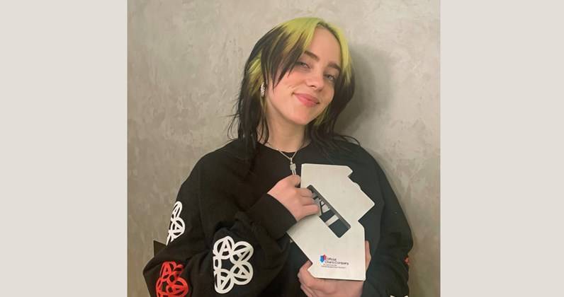 Billie Eilish's No Time To Die scores biggest opening week of all time for a James Bond theme - www.officialcharts.com - Britain