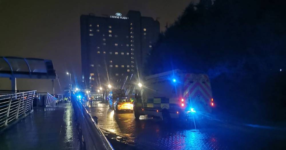 Cops race to Crowne Plaza in Glasgow in 'ongoing incident' - www.dailyrecord.co.uk - Scotland