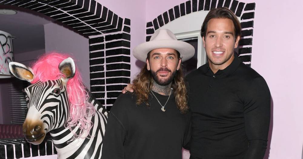 TOWIE's James Lock and Pete Wicks leave Essex bar launch early after being swarmed by female fans - www.ok.co.uk