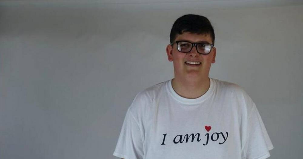 Meet the 15-year-old who set up his clothing line after being bullied - and has gone on to have incredible success - www.manchestereveningnews.co.uk