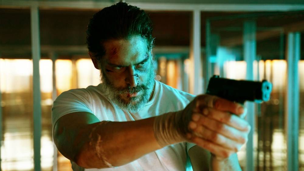 Berlin First Look: Joe Manganiello Is a Battered Crime Fighter in 'Archenemy' - www.hollywoodreporter.com - Egypt - Berlin
