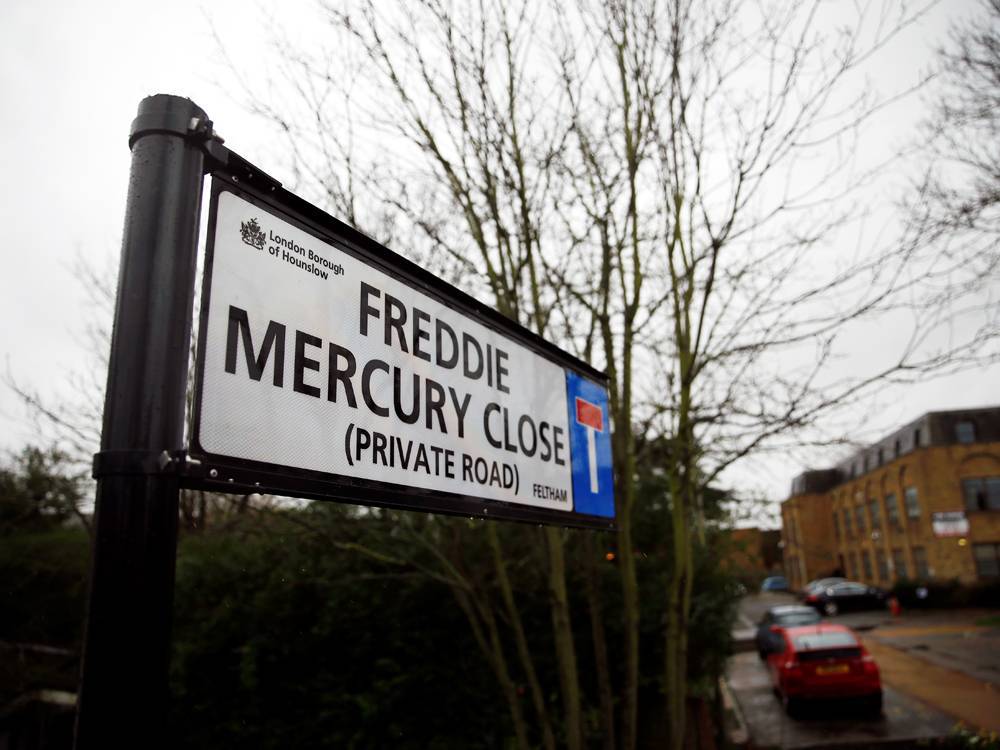 London street named after Queen singer Freddie Mercury - torontosun.com