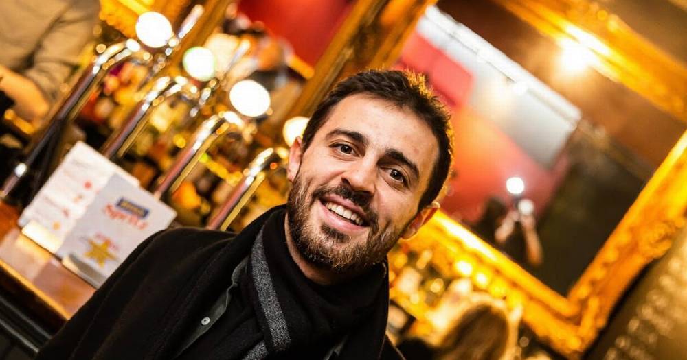 Manchester City player Bernardo Silva stuns fans by turning up at an over 50s club night - www.manchestereveningnews.co.uk - Manchester - Portugal - city Motown