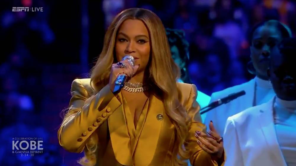 Watch Beyonce's Touching Tribute to Kobe Bryant at Staples Center Memorial - www.hollywoodreporter.com - Los Angeles