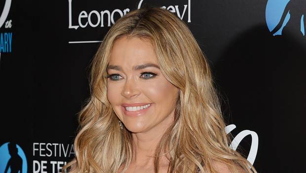 Denise Richards, 49, Posts Glam New Selfies Fans Think She Looks Half Her Age– See Pics - hollywoodlife.com - Miami