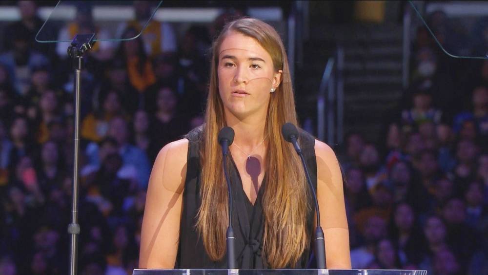 Kobe Bryant’s Mentee Sabrina Ionescu Makes College Basketball History Hours After Speaking at His Memorial - www.etonline.com - Los Angeles - California - state Oregon
